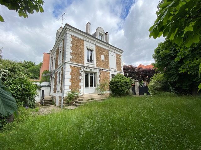 St-Maur-Des-Fosses - 158m² - 7p. - 6ch.