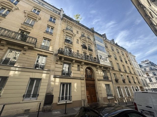 Paris 18e - 39m² - 2p. - 1ch.